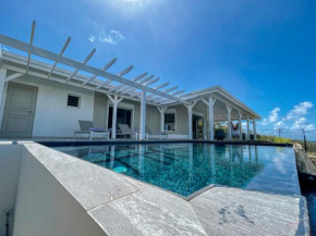 JADE - Villa Créole de Standing et de charme ,vue mer , proche des plages & piscine privée haut de gamme